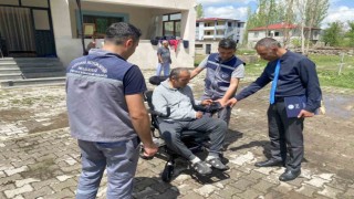 Başkan Büyükkılıçtan akülü tekerlekli sandalye istedi, anında talebi karşılandı
