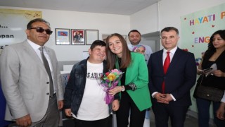 Başkan Durbay engelleri aşan gençlerle buluştu
