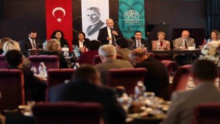 Başkan Özdemirden muhtarlara eşit hizmet sözü