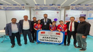 Başkan Pütün, Türkiye dereceleri elde eden Beyağaçlı öğrencileri kutladı