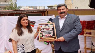 Başkan Yıldız, kadın kursiyerlerle Anneler Günü etkinliğinde buluştu