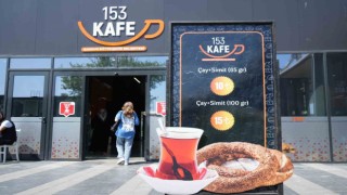 Belediyeye ait bu kafede çay-simit sudan ucuz