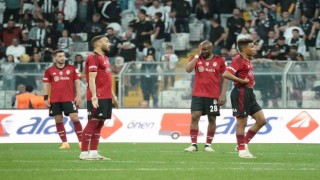 Beşiktaş, sezonun son iç saha maçını beraberlikle tamamladı