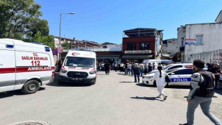 Beyoğlunda dehşet: Kız arkadaşını sokak ortasında öldürüp kendi kafasına sıktı