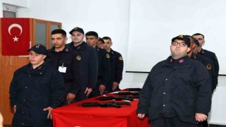 Bir günlüğüne çakı gibi asker oldular