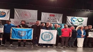 Bitlis Eren Üniversitesi folklor ekibi birinci oldu