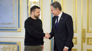 Blinken, Ukrayna'da Zelenskiy ile görüştü: Askeri yardımlar yolda