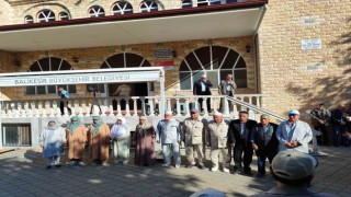 Burhaniyede hacılara coşkulu uğurlama