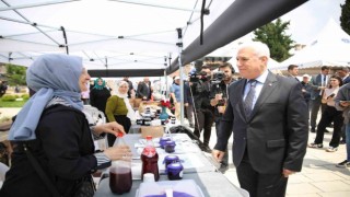 Bursa mutfağı, tarihi meydanda vitrine çıktı