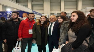 Büyükşehirin Kayseri Kariyer Merkezi Projesi ile 5 bin 757 kişi iş buldu