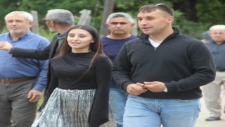 Çanakkalede Aşıklar Sokağında gençler kısmetini aradı
