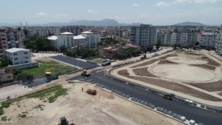 Ceyhanda yeni açılan cadde asfaltlandı