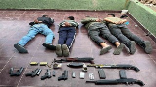 Cezaevi firarisi, uzun namlulu silahla saklandığı çiftlik evinde Seyhan Polisi tarafından yakalandı