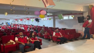 Çineli öğrenciler su gönüllüsü oldu