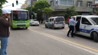 Çocuk parkında bıçaklı kavga: 2 yaralı