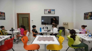 Çocuklar atölye temelli eğitimlerle geleceğe hazırlanıyor