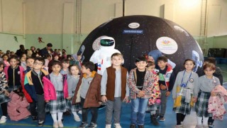 Çocukların Uzay Yolculuğu Çadırı ilgisi