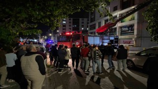 Çorluda ev yangını: Mahsur kalan vatandaşlar itfaiye ekiplerince tahliye edildi