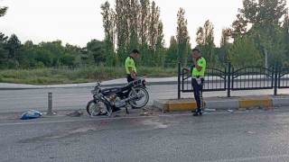 Çorumda iki motosiklet çarpıştı: 1 yaralı