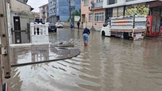 Çorumda sağanak hayatı olumsuz etkiledi