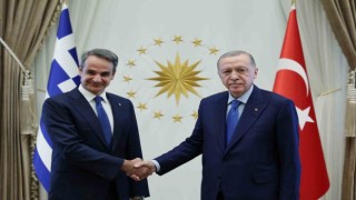 Cumhurbaşkanı Erdoğanın Yunanistan Başbakanı Miçotakis ile Cumhurbaşkanlığı Külliyesindeki görüşmesi başladı.