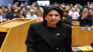 Cumhurbaşkanı Zurabişviliden “Yabancı etkinin şeffaflığı” yasasına veto