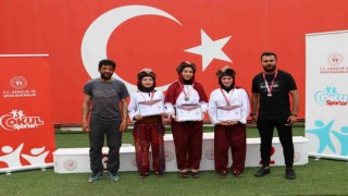 Darendeli kız öğrenciler Türkiye Şampiyonasında finale kaldı