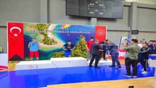 Demir yumruk Muhammet Türkiye üçüncüsü oldu