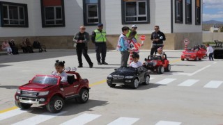 Demirözünde Karayolu Trafik Haftası çeşitli etkinliklerle kutlandı