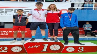 Denizli Büyükşehir Belediyespor başarılara doymuyor