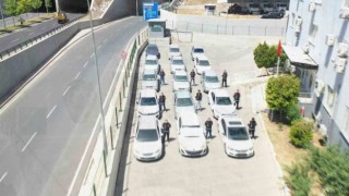 Depremde zarar gören otomobillere change işlemi yapan 9 şüpheli yakalandı