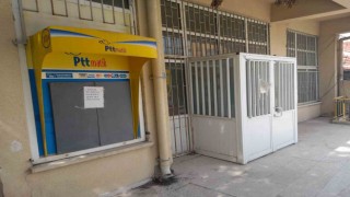 Depreme dayanıksız diye boşaltılan PTT binasını satışa çıkardılar