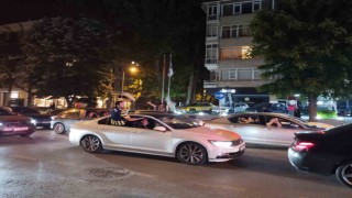Derbi galibiyetini taraftarlar Bağdat Caddesinde kutladı