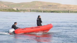 Dicle Nehrinde bir kişinin kaybolduğu iddiası üzerine arama çalışması başlatıldı