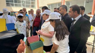 Diclede öğrenciler çalışmalarını sergiledi
