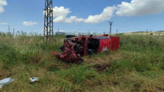 Diyarbakırda feci kaza: 1 ölü, 2 ağır yaralı