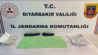 Diyarbakırda hastane bahçesinde uyuşturucu ticareti