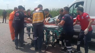 Diyarbakırda minibüs ile otomobil çarpıştı: 4 yaralı