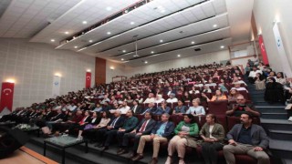 ‘Dünyanın geleceğinde bizleri neler bekliyor paneli düzenlendi