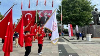 Düzcede 19 Mayıs kutlamaları Atatürk Anıtındaki törenle başladı