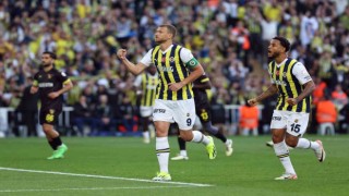 Edin Dzeko, sezonu 21 golle kapattı