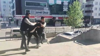 EFT faresi polis kapanından kurtulamadı