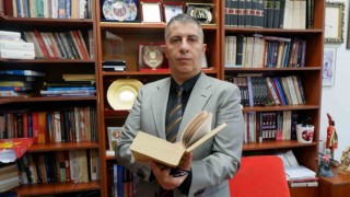 Eğilmez, hazırladığımız albümde : “Çocuk katili İsrailin katliamları anlatıldı”