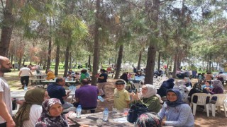 Eğitim Bir Sen Antalya şubesinden annelere özel piknik