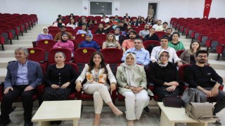 Elazığda ‘Dijital çağda radyoda yayın ve yapım paneli gerçekleştirildi