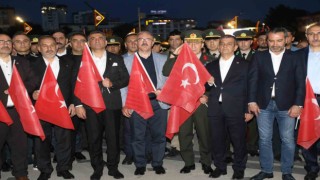 Elazığda fener alayı renkli görüntüler oluşturdu