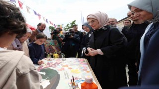 Emine Erdoğan, Şule Yüksel Şenler Vakfı Kitap ve Kültür Günlerini ziyaret etti