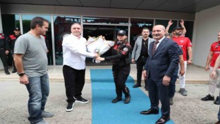 Emniyet Spor Kulübünden İl Emniyet Müdürlüğü ziyareti