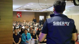 Emniyetten öğrencilere siber eğitimi