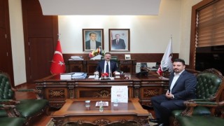 EMŞAV Eskişehir İl Başkanı Vali Aksoyu makamında ziyaret etti